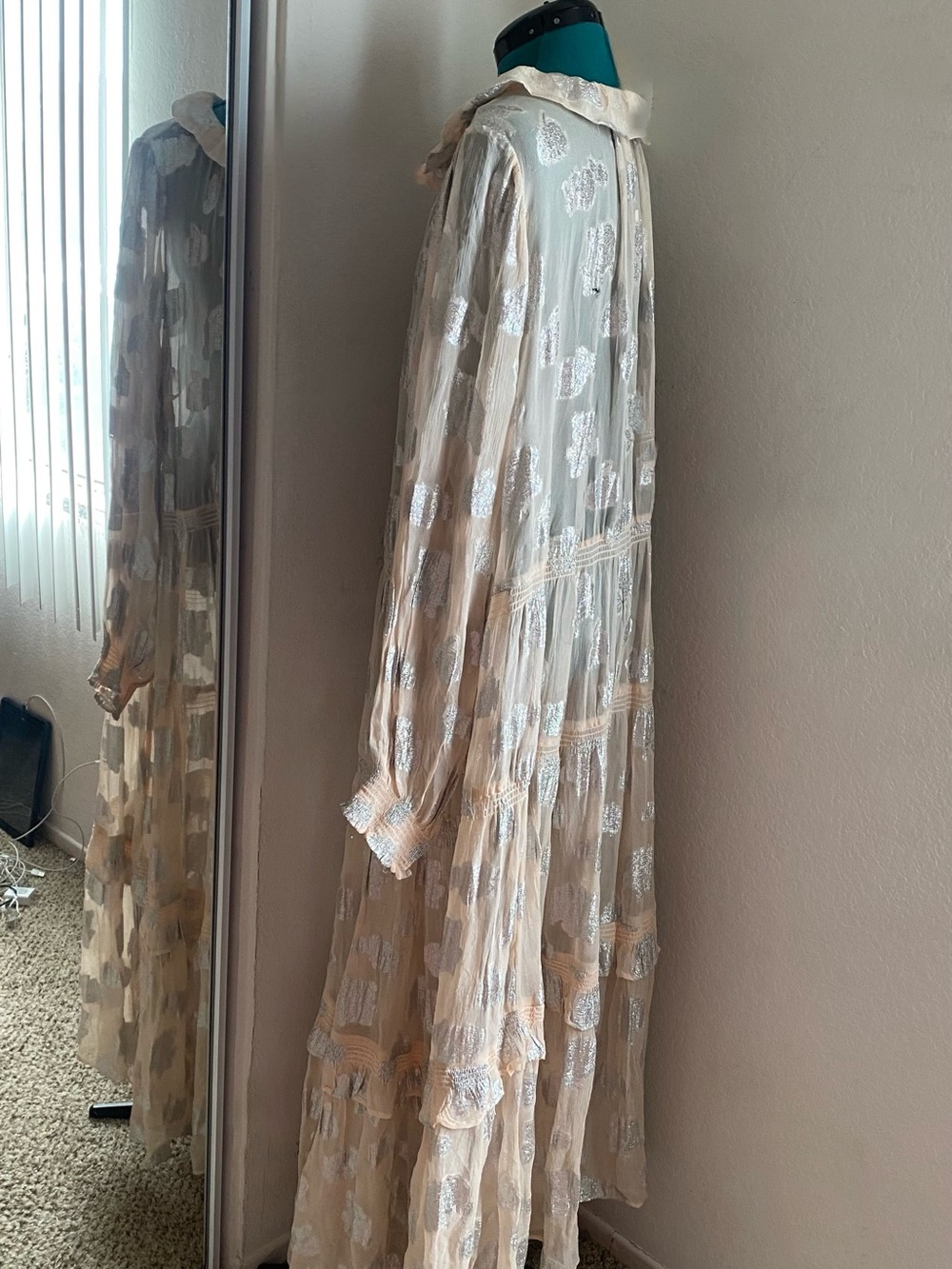 Anthropologie Cream and Silver Tassel Tie Long Metallic Dot Maxi Dress 3X - Picture 2 of 6